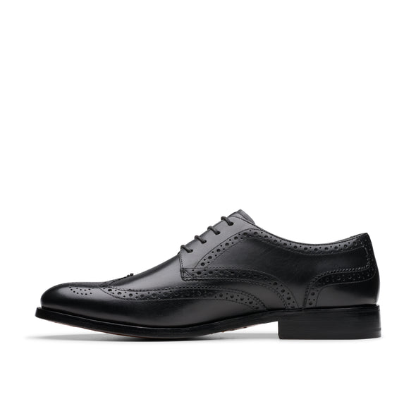 Clarks CraftJames Tip Black Leather